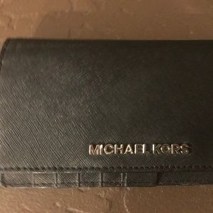 Michael kors checkbook wallet- black